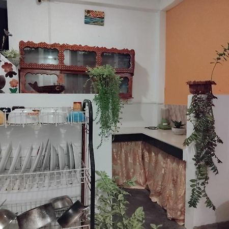 Rusara Guest Home Уелигама Екстериор снимка