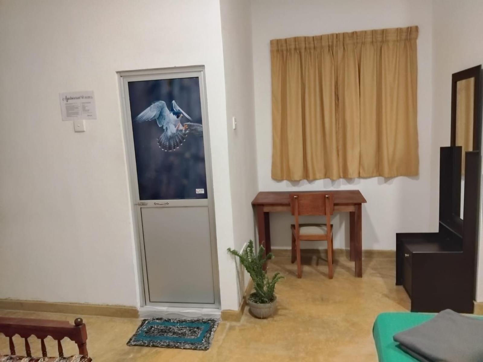 Rusara Guest Home Уелигама Екстериор снимка