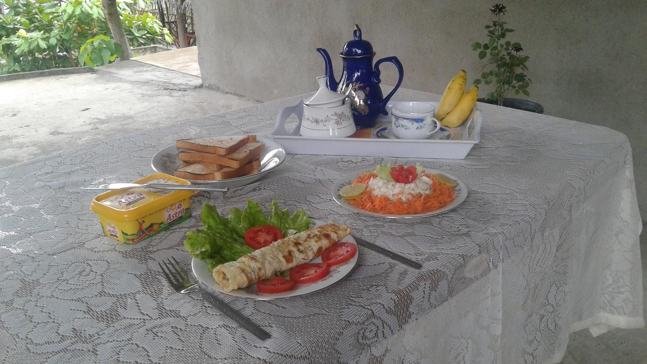 Rusara Guest Home Уелигама Екстериор снимка